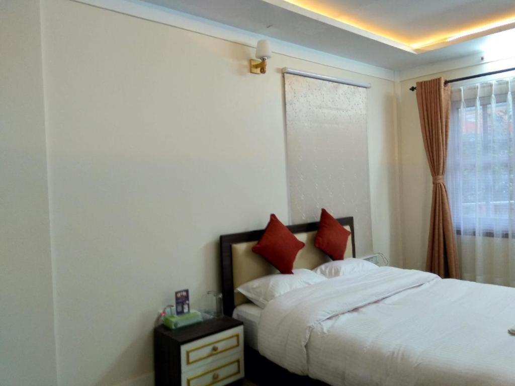 Hidden Leaf Bed & Breakfast Lalitpur Esterno foto